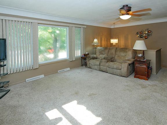 10775 E V Ave-105