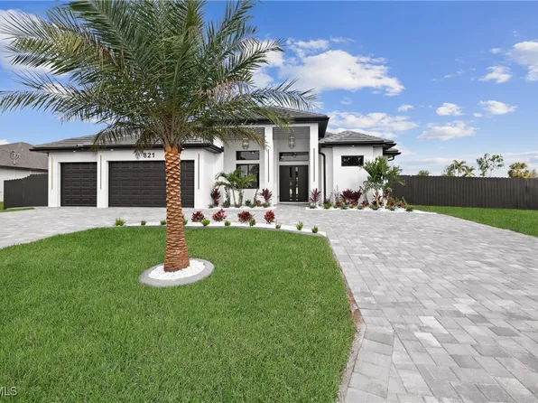 821 SW 11th Ct, Cape Coral, FL 33991