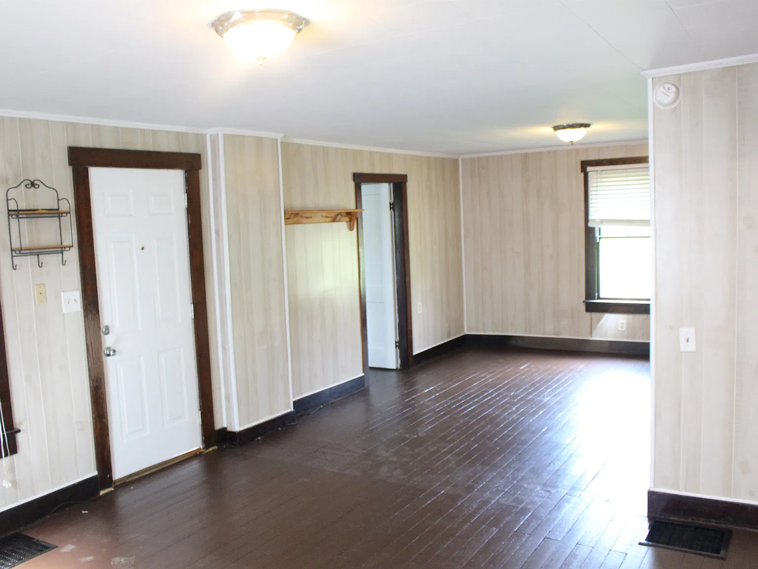 Brown Ave (41) - A - 1 — Photo 4