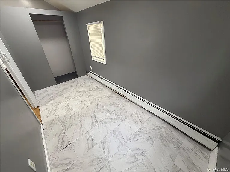 93 Catharine St #2 — Photo 10