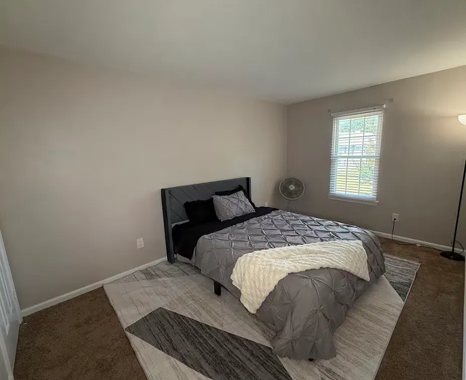 1 bed, 1216 sqft, $1,400 — Photo 3