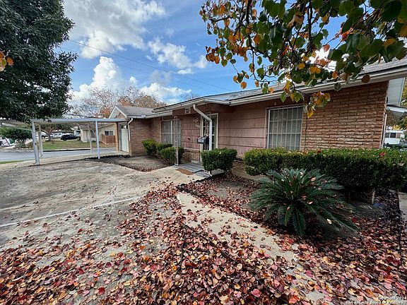 5th image of 2603 MONTICELLO CT