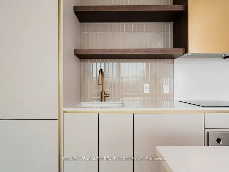 1285 Queen St E #504 — Photo 16
