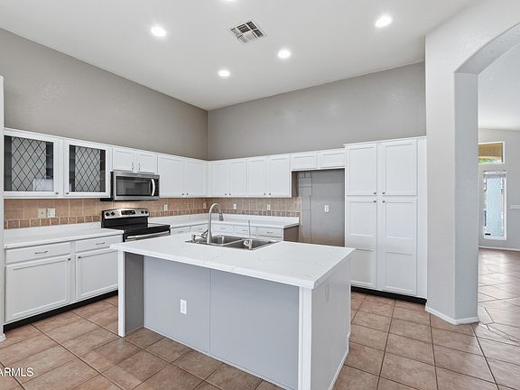 2nd image of 3798 S SETON Avenue