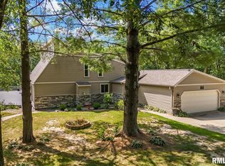 20513 N Deer Bluffs Dr, Chillicothe, IL 61523