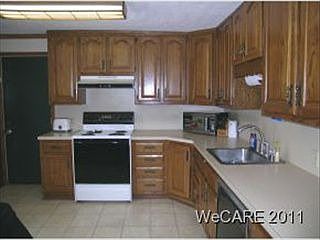 5th image of 410 Smith Ave