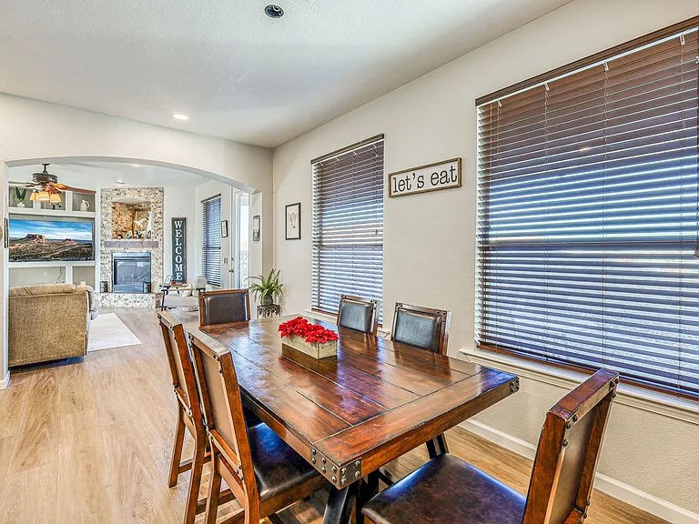 1627 Brillo Del Sol #C-T — Photo 76