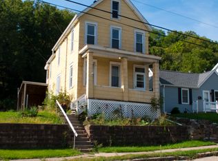 370 Kaufmann Ave, Dubuque, IA 52001