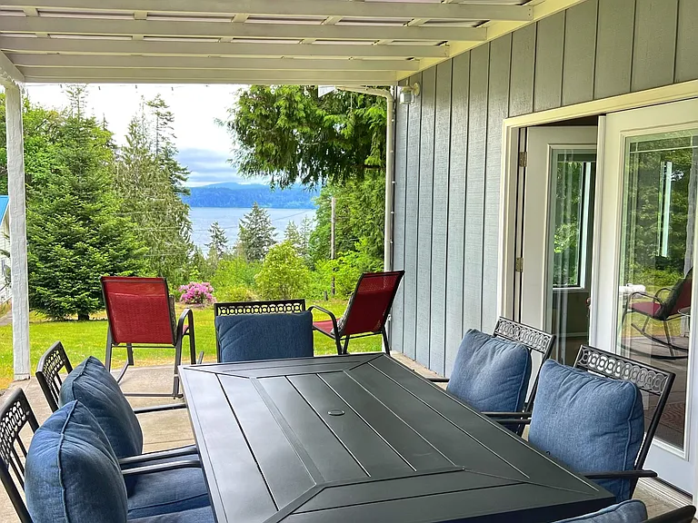 470 Forest Dr — Photo 2