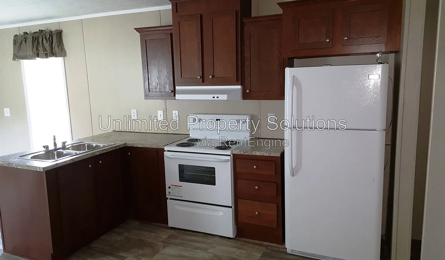 3 bed, 2.0 bath, 900 sqft, $1,200 — Photo 3