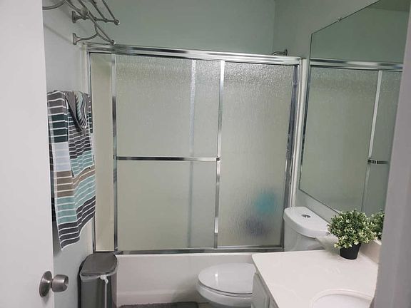 3rd image of 5305 Carlo Ct