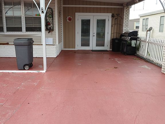 3rd image of 163 Blue Beard Dr