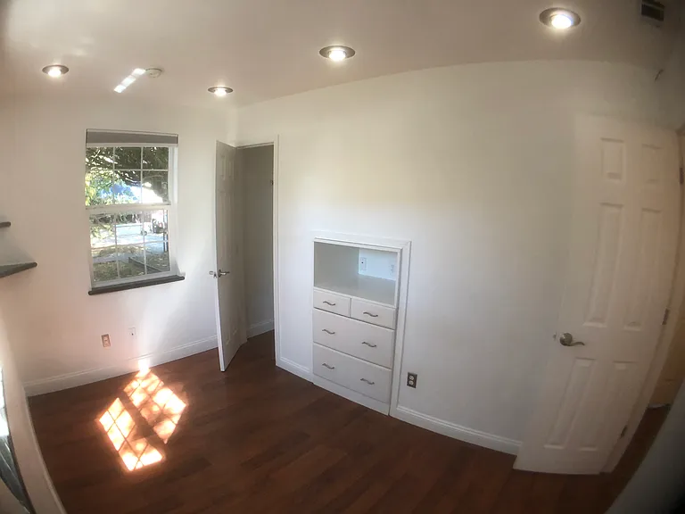 1015 Beamer St — Photo 7