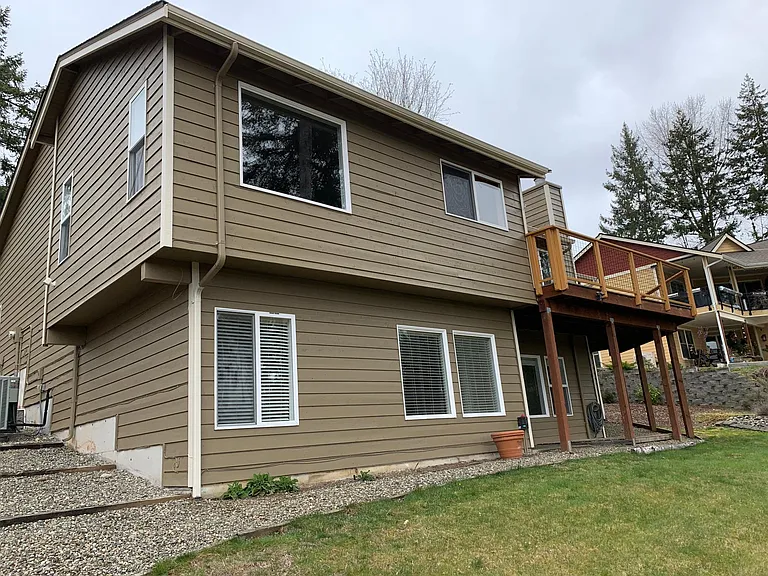 201 E Mountain View Dr — Photo 2