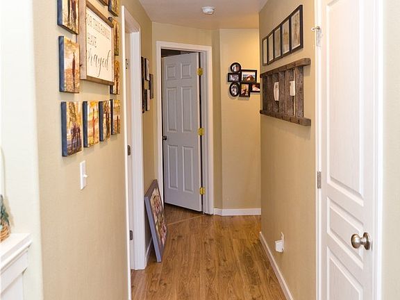 4th image of 1405 Megan Dr