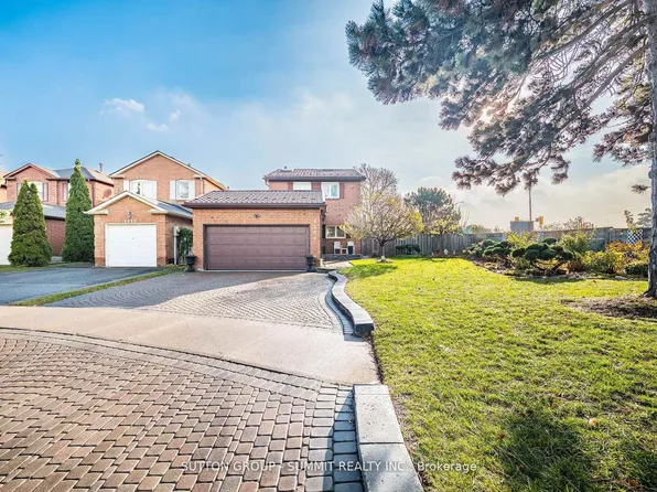 4284 Sawmill Valley Dr, Mississauga, ON L5L 3M9