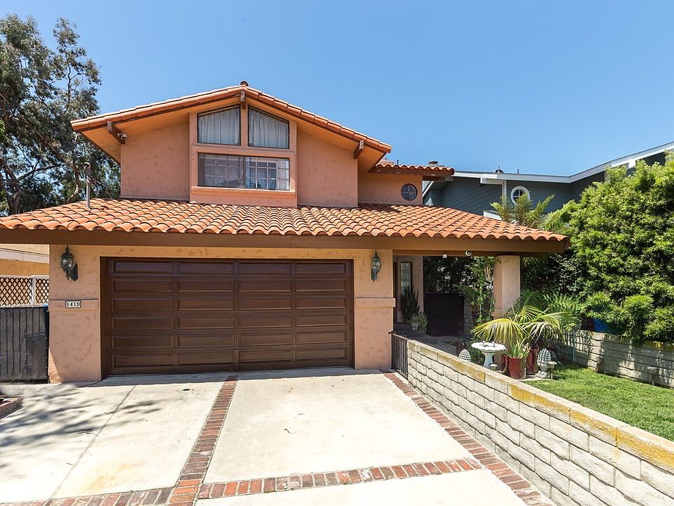 2nd image of 1419 E Mariposa Ave
