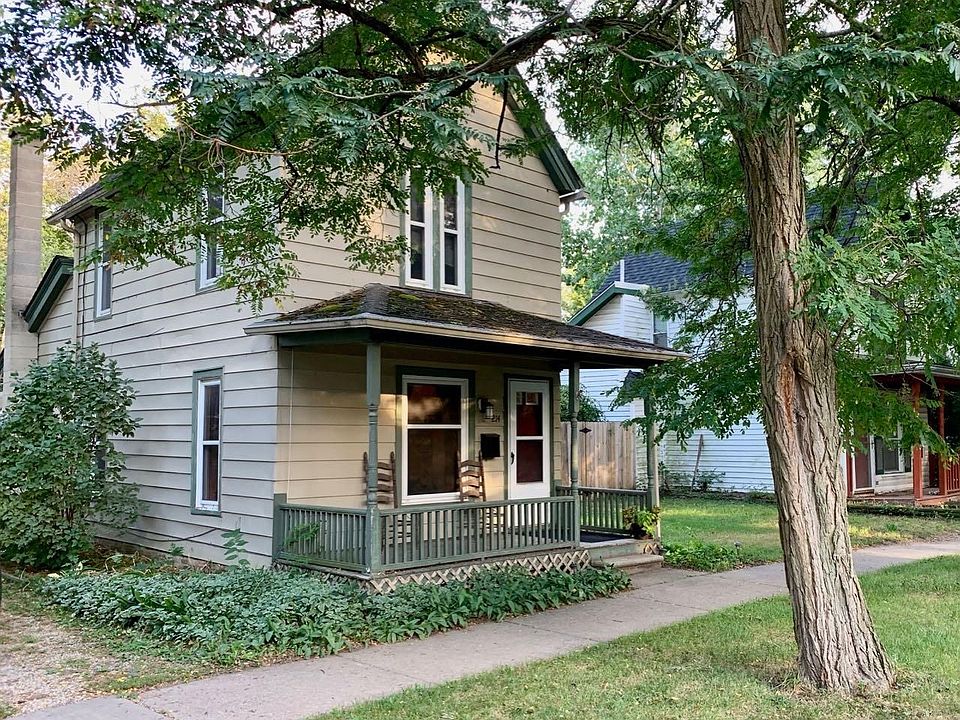 1st image of 214 Oakwood Ave