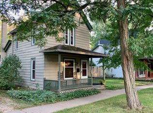 214 Oakwood Ave, Ypsilanti, MI