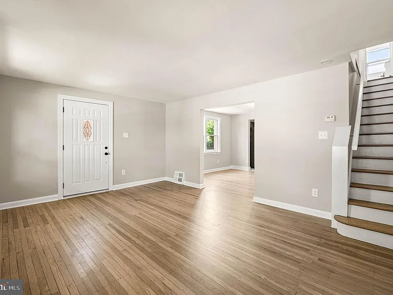 1024 W Bridge St — Photo 13