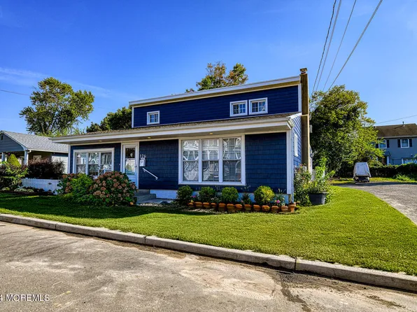 126 Inskip Avenue, Ocean Grove, NJ 07756