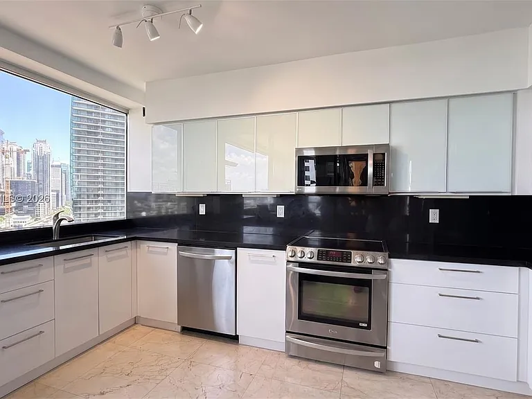 1541 Brickell Ave #A1801 — Photo 10