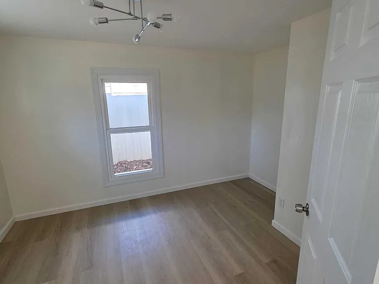1145 Kenton Dr — Photo 4