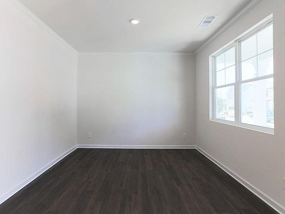 3rd image of 5623 Cricket Melody Ln