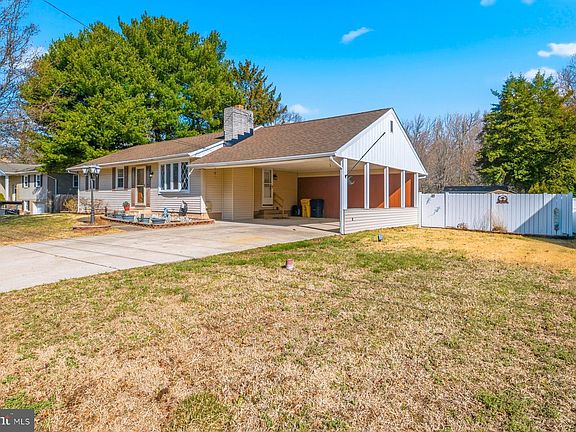 2nd image of 2164 Springdale Rd