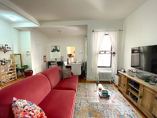 Rented by Compass | media 33