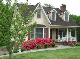 253 E Lake Dr, Mocksville, NC 27028