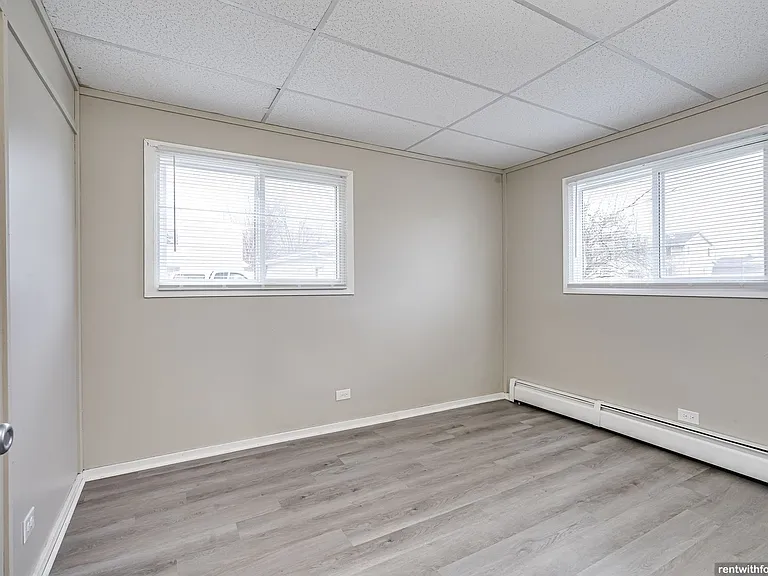 405 School St. — Photo 17