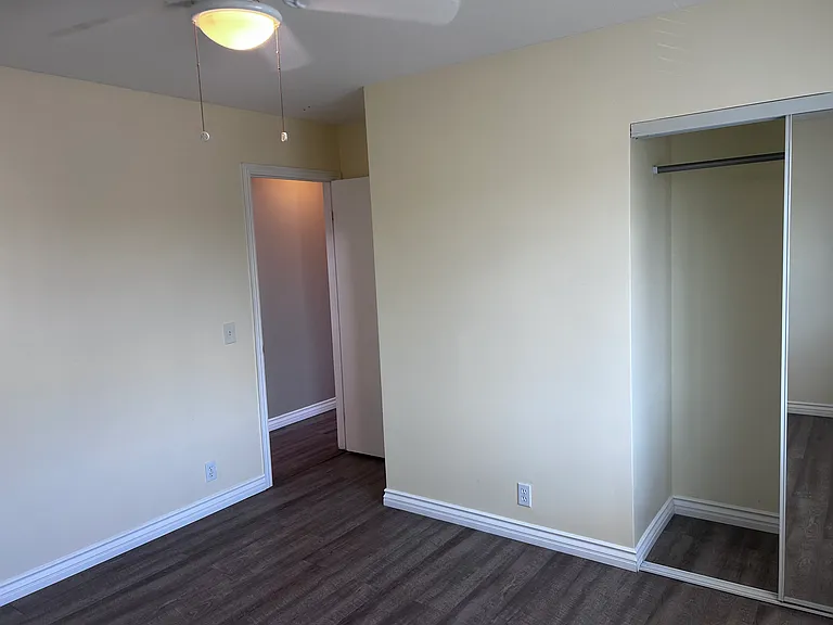4948 Brighton Ave — Photo 45