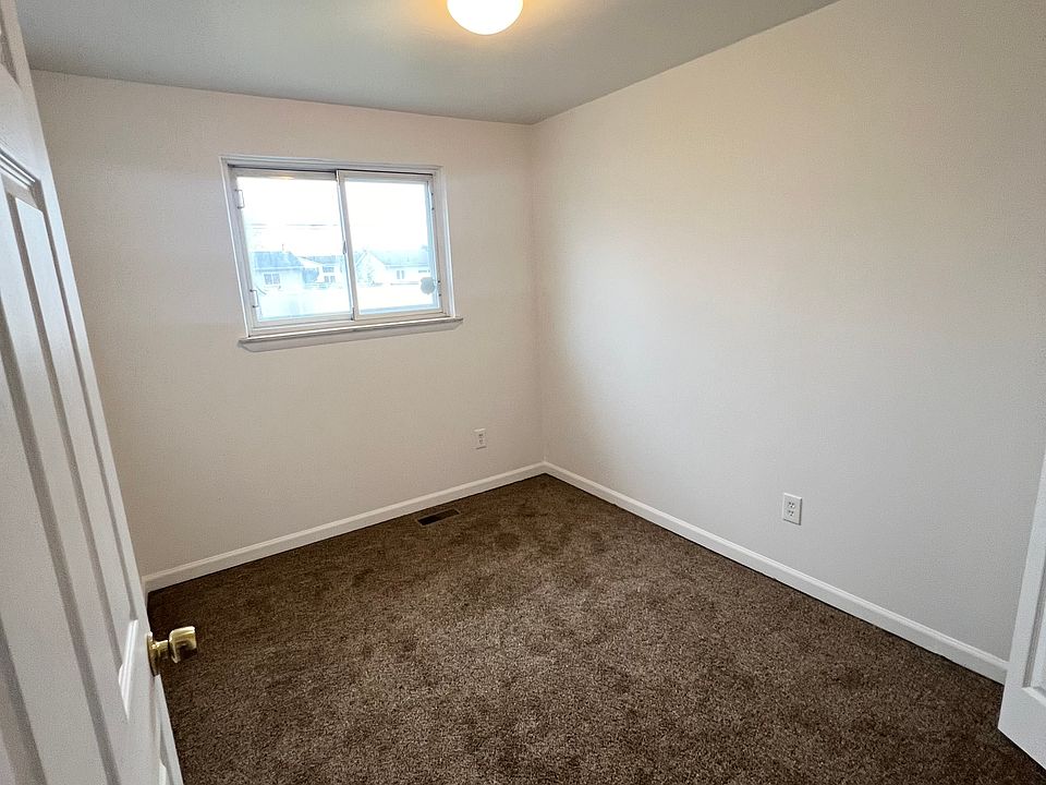 15549 Brandt St, photo 10