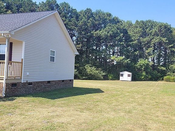 Right side view of home