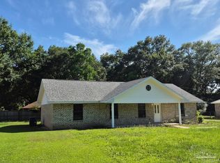 5757 Melrose Dr, Milton, FL 32570