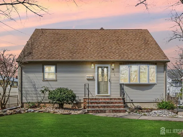 122 Orange St, Edison, NJ 08817