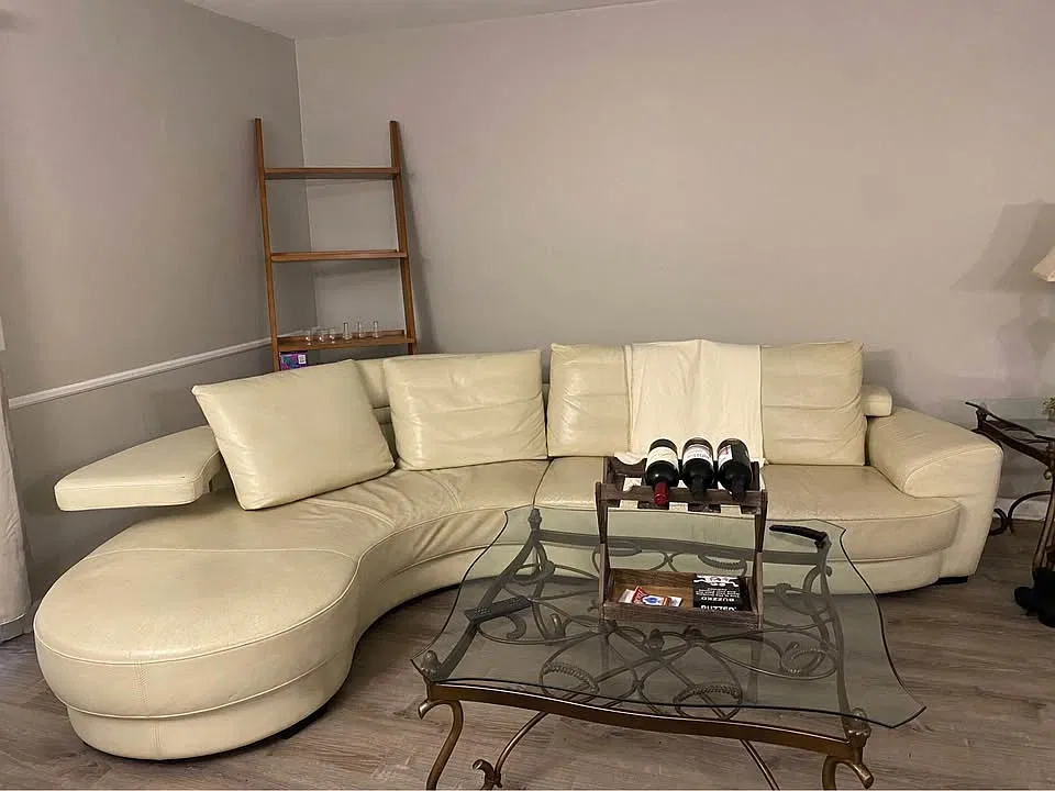 4 bed, 1071 sqft, $2,540 — Photo 4