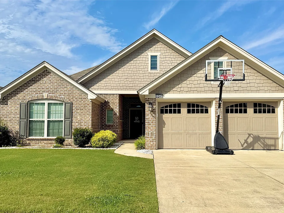 9243 Crescent Lodge Cir