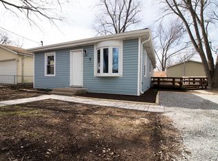 1714 Waiola Rd, Valparaiso, IN 46383