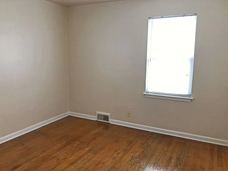 Nola Court Apartments — Photo 138
