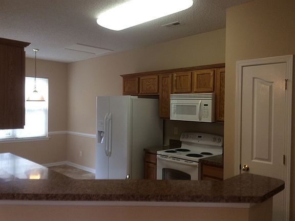 5th image of 16325 Greybriar Forest Ln