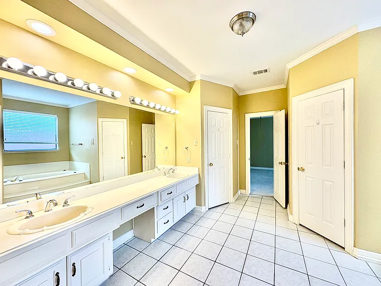 3117 Sandy Trail Ln — Photo 21