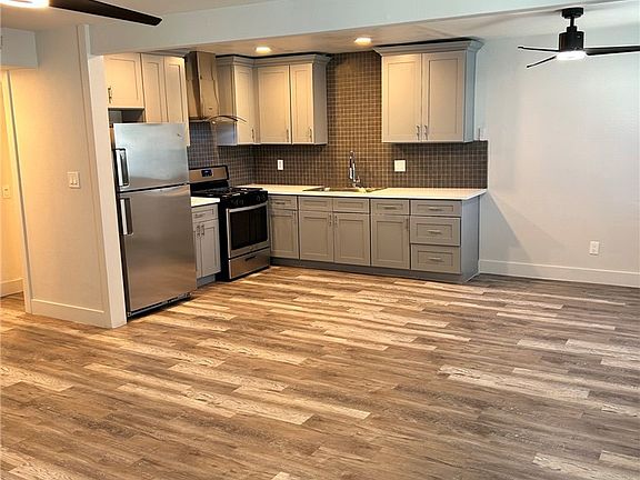 4th image of 1390 Clemson Way