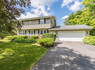 5 Carolin Dr, Brockport, NY 14420
