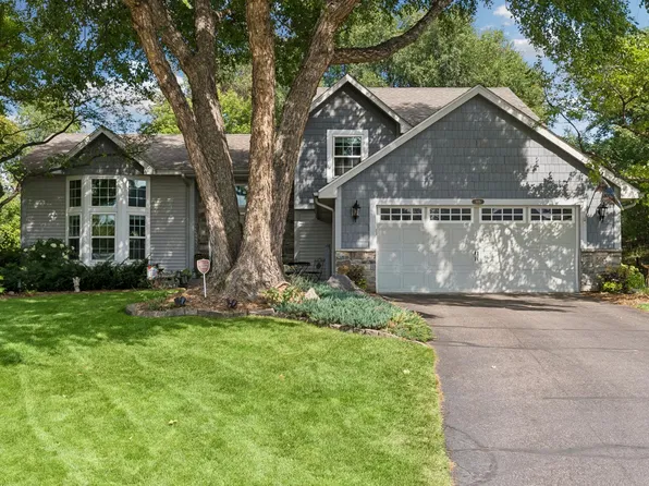505 Severn Way, Eagan, MN 55123