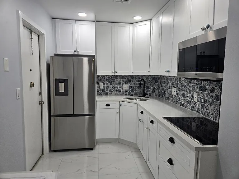 649 W Oakland Park Blvd #211A — Photo 8