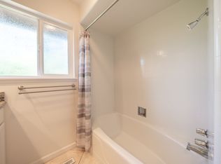 820 Hallmark Dr, Redding, CA 96001