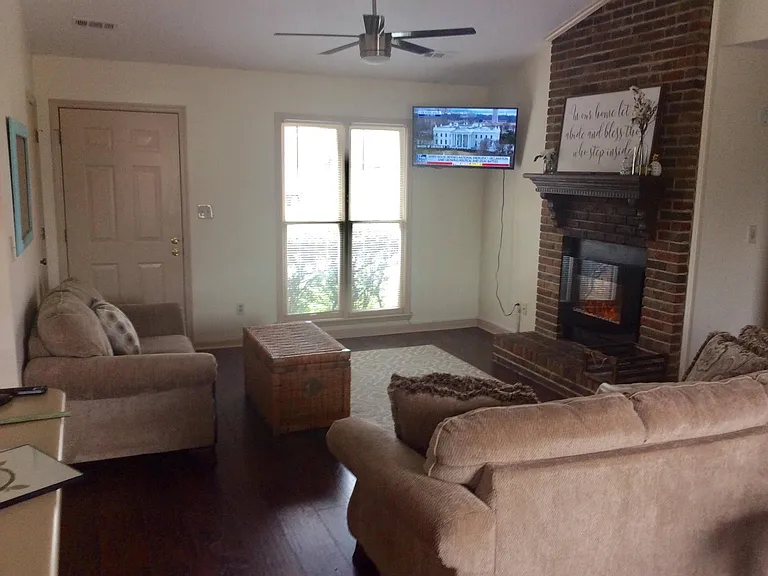 117 Lewis Ln #1 — Photo 5