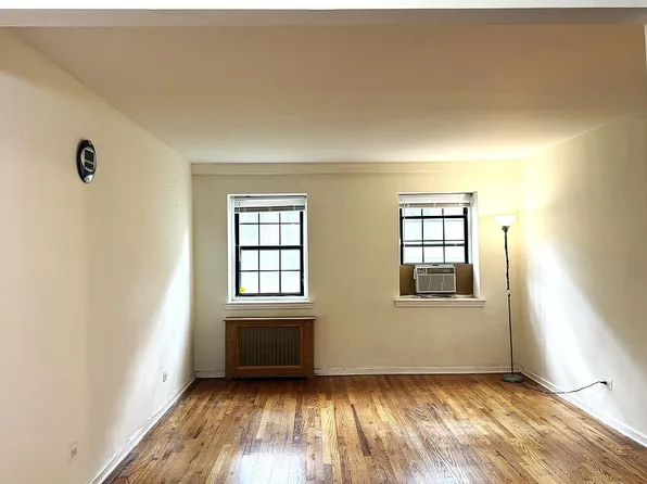 144-22 78th Ave APT 1M, Flushing, NY 11367